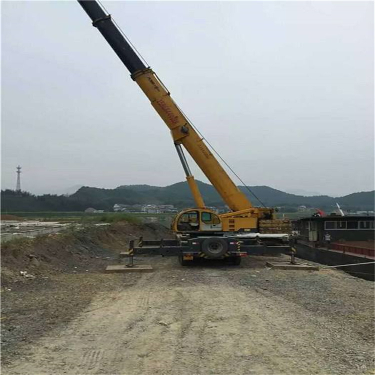 安丘重型吊车租赁费用
